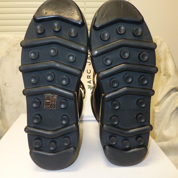 Marc Jacobs Platform Boots in Black Leather - Picture 5 of 9